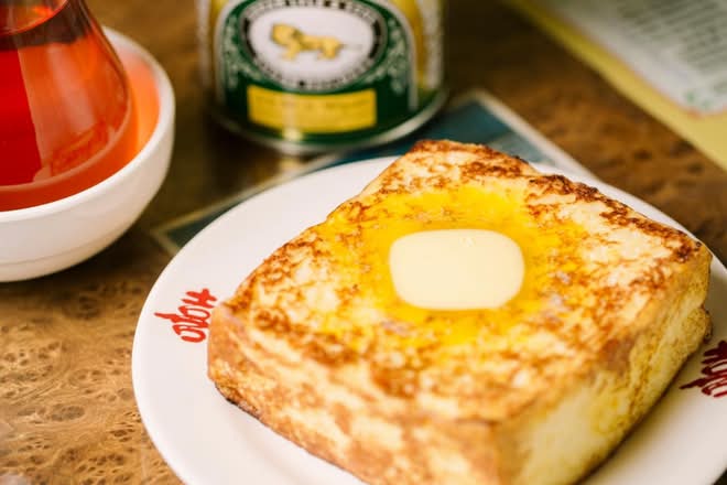 A10 - Hong Kong style French toast 港式炸吐司 / A10 - Pain Doré Style Hong Kong